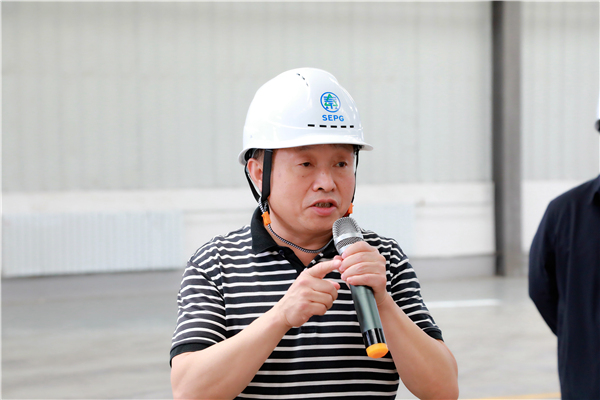 陕西PT电子游戏集团复工复产促增长项目观摩会议与会人员走进大秦国源三秦PT电子游戏秦国园区在榆项目 陕西PT电子游戏集团复工复产促增长项目观摩会议与会人员走进大秦国源三秦PT电子游戏秦国园区在榆项目