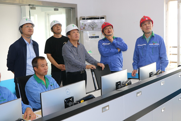 顾峰到三秦PT电子游戏股份公司下属省危废措置中心查抄领导工作