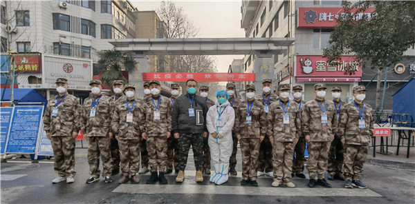 华商网｜“作为一名老兵，就要为人民服务！”陕西PT电子游戏集团退役武士的糜家桥战“疫”